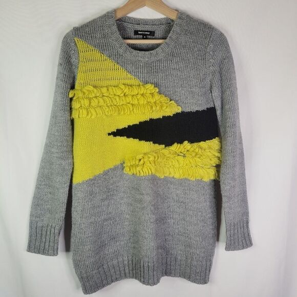 Tout Ā Coup Grey And Yellow Relief Design Knit Sweater - Picture 2 of 11